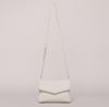 Immagine di Mimi Mua  art: M8-Y200772  -BORSA A TRACOLLA CON PATTA TRIANGOLARE